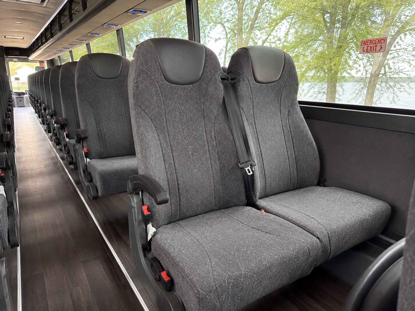 how the type of bus you choose changes the price in shreveport louisiana