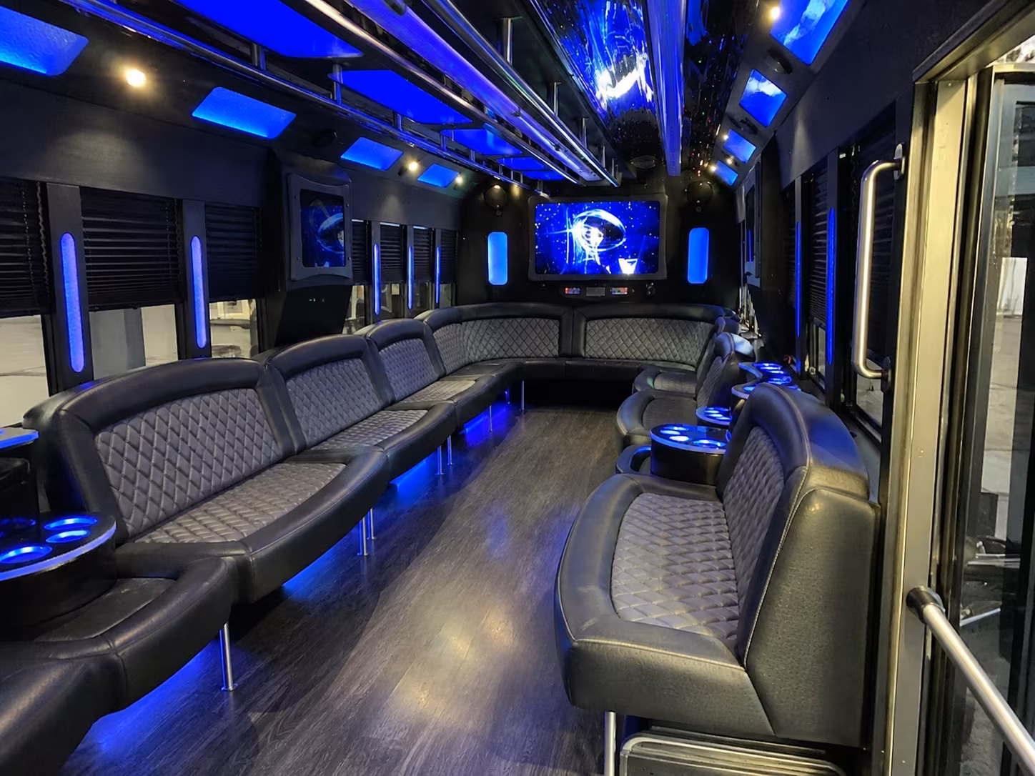 shreveport 28 passenger party bus interior